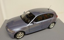 KYOSHO 1:18 BMW Serie 1 blu