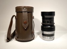 Obbiettivo Hektor 73mm Ernst Leitz, completo di custodia in pelle e paraluce.