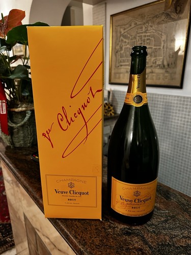 Veuve cliquot bottiglia magnum - veuve,
