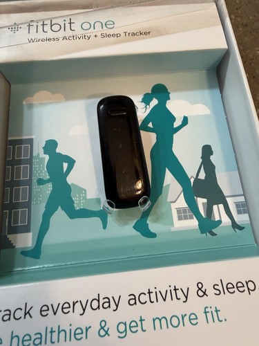 Authentic fitbit one black - authentic,