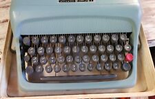 Macchina Da scrivere Olivetti studio 44 rarissima  Tastiera In Arabo  originale 