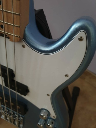 Basso elettrico - basso,