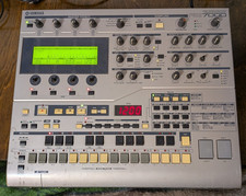 Yamaha RS7000 Drum Machine
