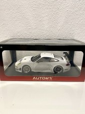 Modellino auto 1:18 AUTOart