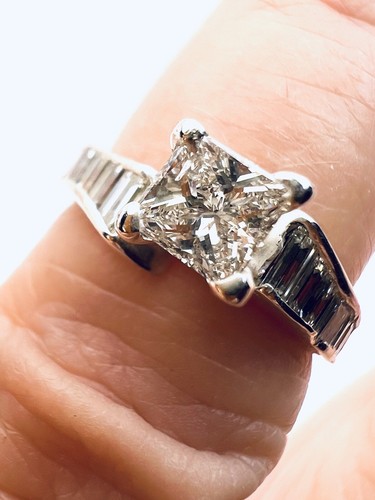 Anello solitario con diamanti - solitario,