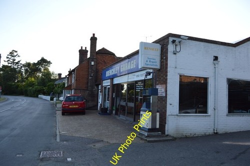 Photo 6x4 brenchley garage - 6x4,
