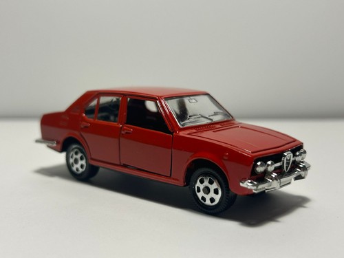 Mebetoys mattel alfa - mattel, 1:43