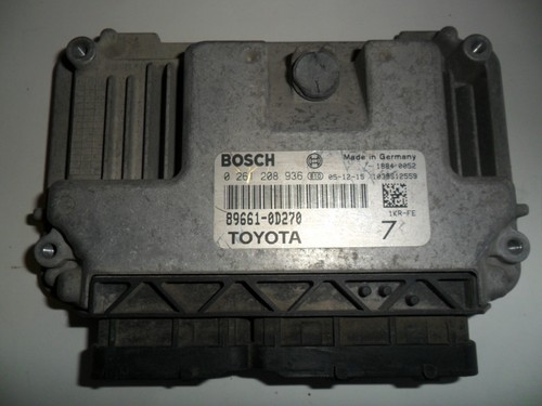 Toyota yaris benzina - toyota,