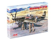 ICM 48125 Mustang P-51B con