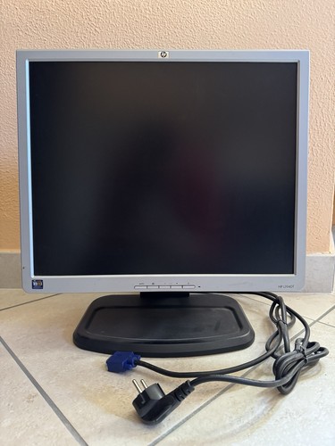 Monitor schermo piatto - a,