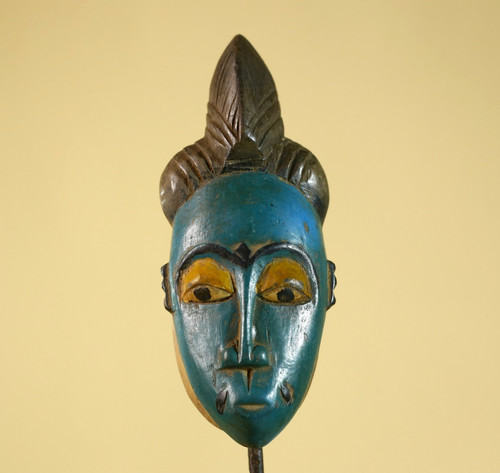 Maschera africana vintage
