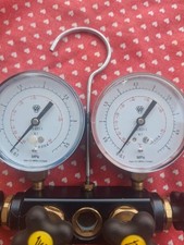 GRUPPO MANOMETRICO 2 VIE CON 4 FRUSTE  R410A