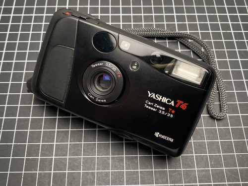 Yashica t4d flash punta e - yashica,