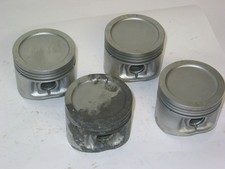 4 PISTONI ROTAX 912 CON PERNO PISTONE