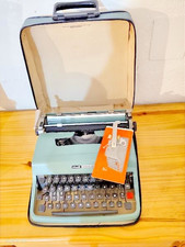 macchina da scrivere olivetti