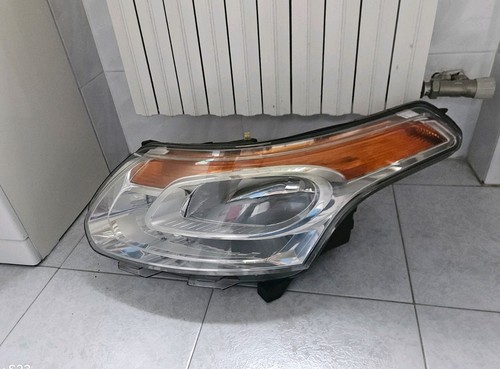 Faro anteriore sinistro