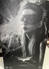 Hot Toys Catwoman Figura Scala