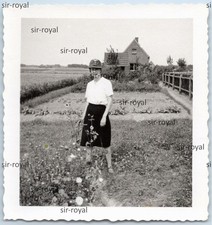 Bella donna con uniforme