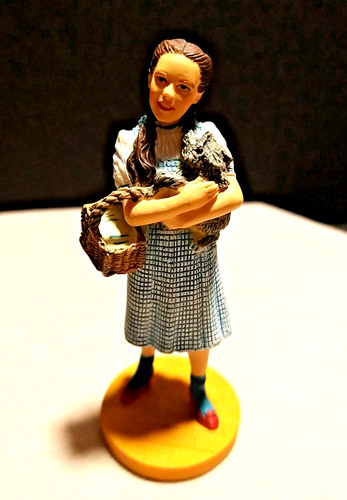Figurina dorothy toto - dorothy, 1988