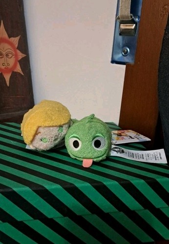 Disney store tsum - disney,