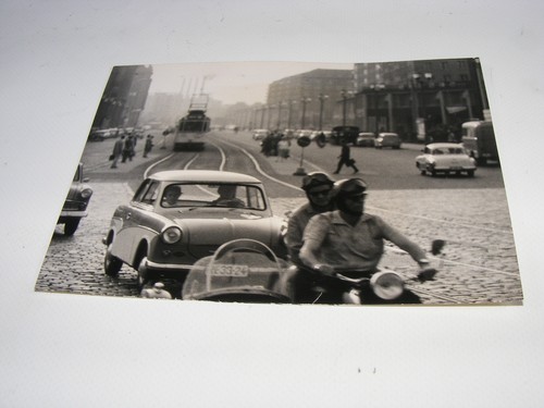 Vecchia foto ddr con trabant - vecchia,