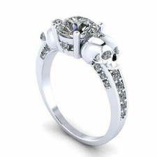 Anello di fidanzamento teschio