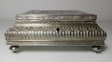 Antica scatola argentata