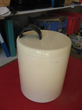 ++"516.10"   SEAU A GLACON