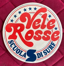 VELE ROSSE Scuola di surf adesivo diametro 12 cm.