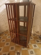 Libreria antica girevole