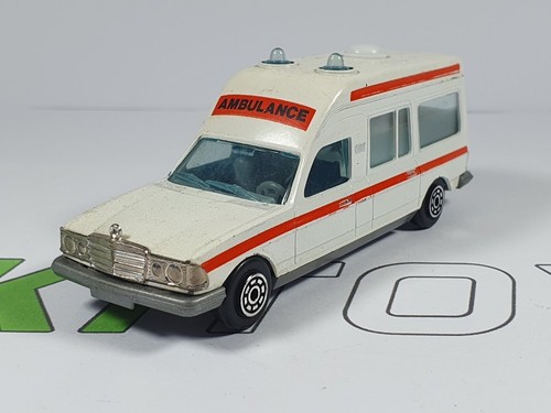 Mercedes ambulance norev 43 - mercedes, 1/43