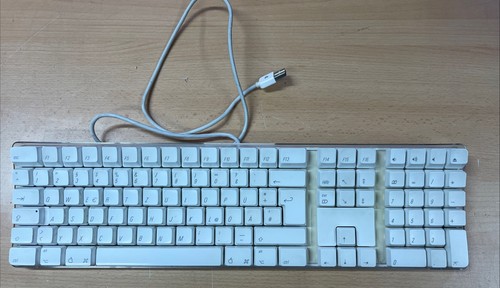 Apple a1048 pro - apple, keyboard
