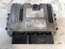 CENTRALINA INIEZIONE PER ALFA ROMEO 159 Sportwagon Serie 0281013137 939A1000 di