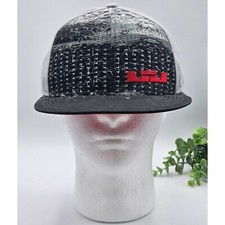 Nike LeBron James Cappello