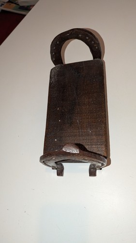 Soprammobile mensola