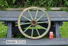 Vecchio carrello in legno