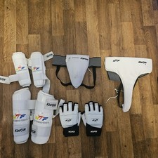 Kit Sparring Taekwondo Taglia