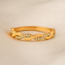 Anello a fascia in oro 14 kt