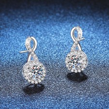 Orecchini a perno infinito