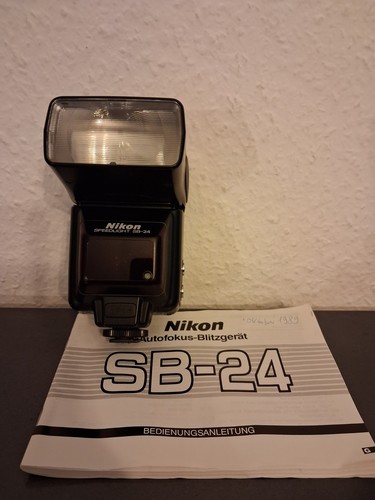 Nikon speedlight flash - sb, 24