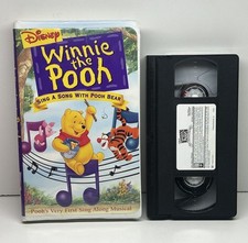 Winnie the Pooh Sing a Song