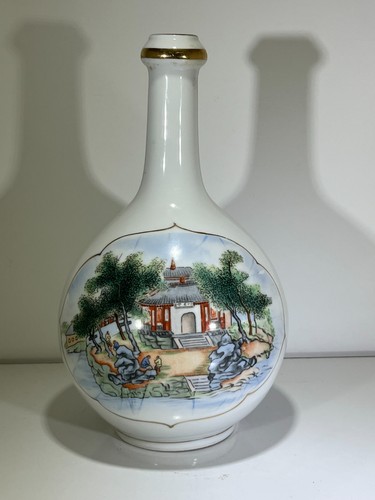 Vecchio decanter bottiglia