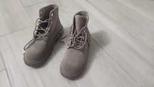 STIVALETTI da donna della “Timberland“ in ottime condizioni.