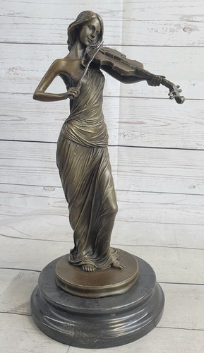 Splendida signora violinista