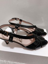 Salvatore Ferragamo sandali donna taglia US 7 UK 5 nero vernice scarpe nuove