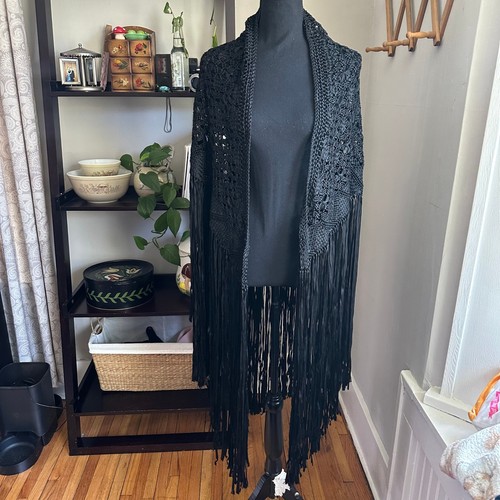 Scialle vintage nero macramè