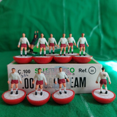 Mint subbuteo team hybrid - mint, 39