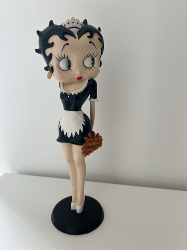 Betty boop leg statue - leg, up