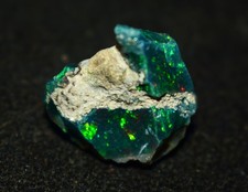 Smooth Black Opal Rough 11.95