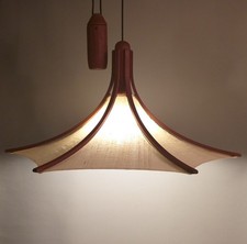 Vecchia lampada a sospensione